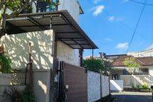 RUMAH 4 BR READY PRIVAT POOL FURNISHED BEST LOKASI KEROBOKAN 