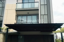 Dijual Cepat Rumah The Zora Keia 3 Lantai, Bsd, Tangerang Selatan