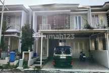 utara UGM Rumah dalam perum green hills Kaliurang, Yogyakarta