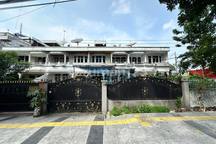 Dijual Villa Pusat Kota Lokasi Strategis Jalan Putri Hijau
