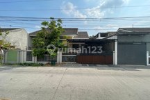 Rumah Modern Daerah Perumahan Elit Fajar Indah