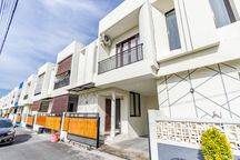 Rumah Full Furnish View Sawah 3BR Di Pedungan Area Strategis