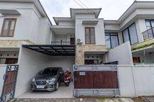 Rumah Modern Minimalis 3BR Di Sanur Area Strategis BPF 1366 