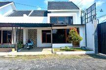 Rumah Di Cluster Dekat Ums
