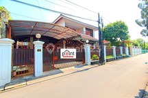 Rumah Mewah Clasic Strategis Di Tengah Kota Solo
