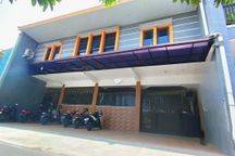 Rumah Bagus Kokoh 2 Lantai Dekat Ke Kampus UNS