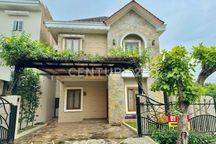 Rumah Cantik Classic Di Villa Cinere Mas