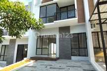 Dijual Rumah di Bogor View Rooftop 3 Gunung Sekaligus