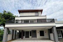 Rumah Modern Kontemporer Lokasi Strategis Di The Icon Bsd Barat