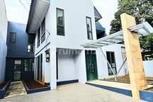 Turun Harga Rumah Baru Renovasi Kamar Lima Di Bintaro Jaya