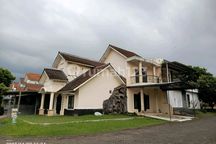 Sewa rumah MURAH graha taman BUNGA BSB CITY