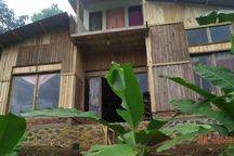 RUMAH VILLA KONSEP INDUSTRIAL LINGKUNGAN ASRI AREA SUKABUMI