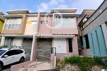 Disewakan Rumah di Beverly Green, Batam Centre 2.5 Lantai