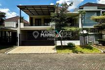 Jarang Ada Rumah Sejuk Modern Tropis di Taman Golf Megah Araya Malang