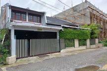 Jual Rumah Cantik 4 Kt Plus Kamar Kost 12 Pogung Baru Yogyakarta