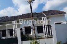 di sewakan rumah di belakang griya agung demang lebar daun