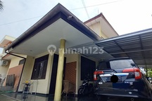 Rumah, SHM, di Semarang Tengah,1 3/4 Lantai