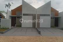 Jual Rumah Cantik Siap Huni Lokasi Dkt Dengan Stasiun Nyaman Dan Aaman