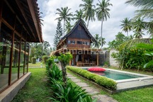 Villa Estetik 4 Bangunan 6 Kamar Tidur di Pekutatan