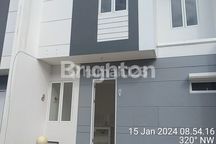 DIJUAL RUMAH GRANDCITY CLUSTER HAYFIELD LOKASI AMAN NYAMAN HARGA NEGO