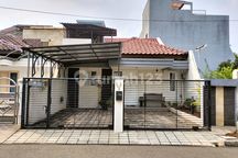 Rumah Asri Terawat 1,5 Lantai Taman Permata Buana