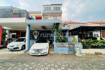 Rumah 2,5 Lantai Full Renov Kota Baru Parahyangan