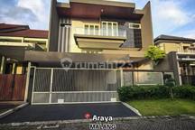 Rumah Baru Mewah di Greenwood Boulevard Araya Malang