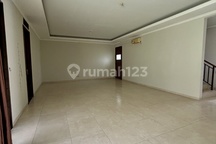 Sewa Rumah Bandung Tempo Doeloe Kota Baru Parahyangan Mainroad Btd Kbp