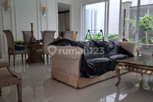 Rumah Menteng Siap Huni Dekat Grand Indonesia