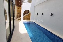 Villa Baru Siap Huni With Rooftop Ocean di Dekat ke Pantai