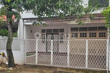 Rumah Bona Indah Lebak Bulus Dekat MRT Fatmawati SHM