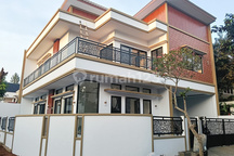 Rumah Posisi Hook Brand New di Kencana Loka Bsd City