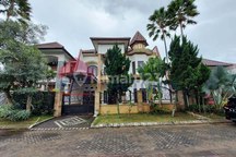 Rumah Besar dan Mewah di Dieng, Lokasi Nyaman, One Gate System, Terdapat Fasilitas Club House yang Lengkap