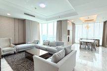 Renovated The Peak Sudirman 3 Bedroom 232m2 Furnished Setiabudi