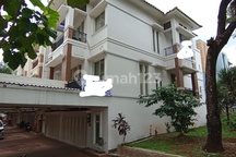 Jual Rumah 3 Lantai, Bgm - Pantai Indah Kapuk Dekat Club House - Strategis, Dekat Mall dan Tol