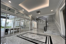 Luxurious House Menteng Jakarta Pusat SHM Semifurnished