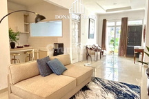 Termurah Rumah Cantik Modern Bebas Banjir di Megapolitan Cinere