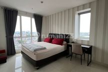 Dijual 3+1Br Kondisi Semi Furnish Lantai Favorit