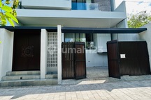 Vila mewah & modern dengan pemandangan pantai yang memukau