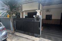 A Fully Furnished House Located In The Heart Of Uluwatu