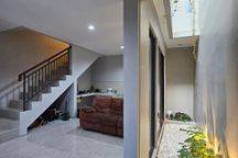 Disewakan Rumah Grand Wisata 2 Lantai 3 kamar Tidur Semi Furnished Akses Langsung Tol Tambun Grand Wisata Bekasi