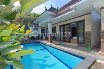 Vila 2 Bed Dekat Pantai Mertasari Sanur Bali