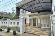 Rumah Murah 2 Lantai di Simprug Dekat Senayan Jak Sel.