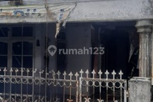 Di Bawah NJOP. Rumah Tua.2 Lantai di Kelapa Gading Jakarta Utara.