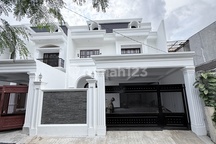 Rumah American Clasic Private Pool Lokasi 10 Menit ke Pintu Tol