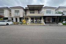 Dijual Rumah 2 Lantai Full Renovasi Semi Furnish Di Batam Centre