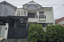 Rumah 2 Lantai Dijual Taman Aries Meruya Hadap Selatan - 200M2
