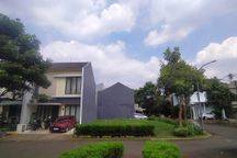 Jual Cepat Rumah Modern Depan Taman, Dekat Sport Center Graharaya