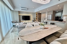 Dijual Unit Istimewa Apartemen Mewah Holland Village Private Lift