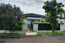 Rumah Posisi Hook, Akses Mudah Dalam Komplek Elite di Cinere